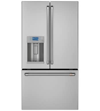 GE réfrigérateur en couleur Acier Inoxydable présenté par Corbeil Electro Store