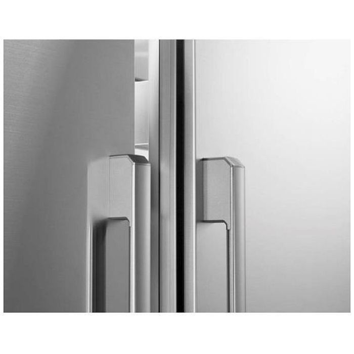 Contemporary Handle Kit Dacor ADRF36MHAASR in Silver showcased by Corbeil Appliances