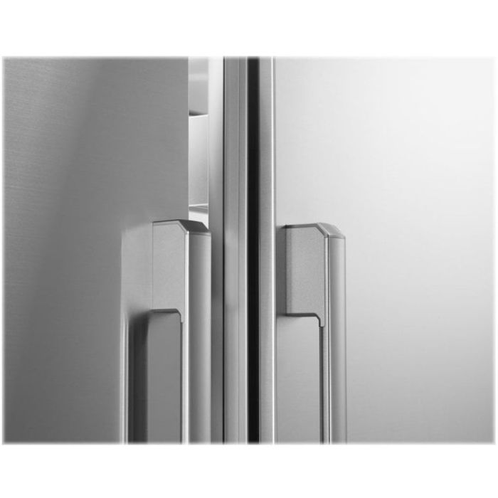 Contemporary Handle Kit Dacor ADRF42MHAASR in Stainless showcased by Corbeil Appliances
