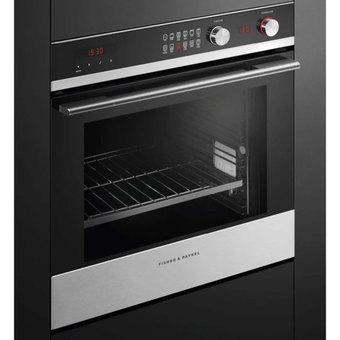 Dishwasher Handle Fisher & Paykel AHS-OBDD-60S in Stainless showcased by Corbeil Appliances