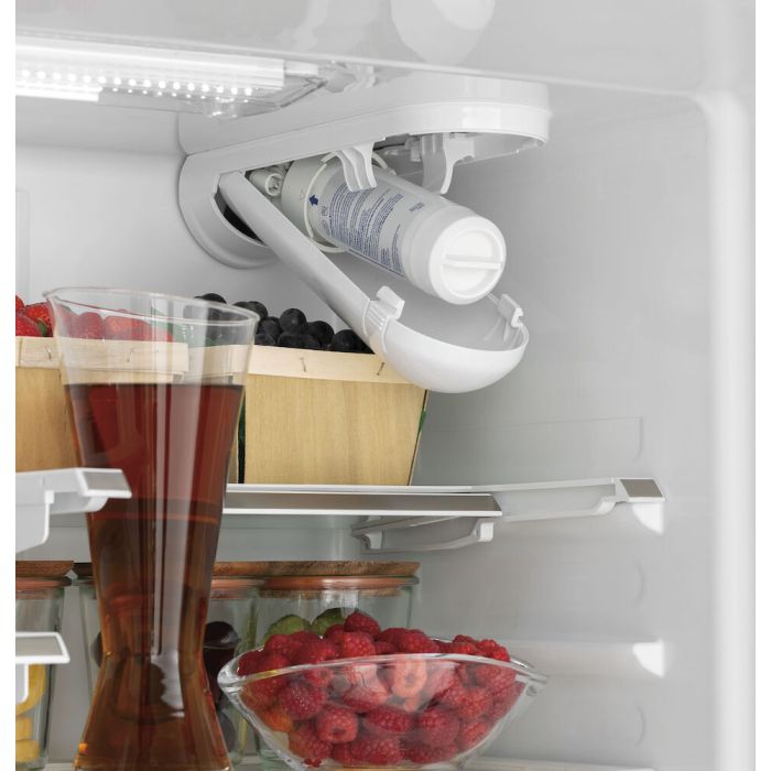 Refrigerator GE Café CWE19SP4NW2 White  Capacity 18.6 cubic feet French Door   width 33 inches