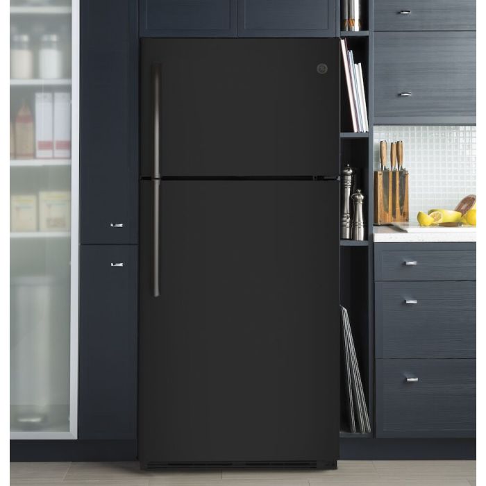 Refrigerator GE GTS18FTLKBB Black  Capacity 18.2 cubic feet Top Freezer   width 30 inches