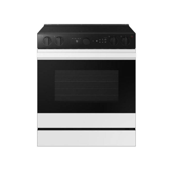 Cuisinière 30 Po. Vitrocéramique Samsung NSE6DB850212AC  Blanc 5 bruleurs     Capacité 6.3 pieds cubes   largeur 30 pouces