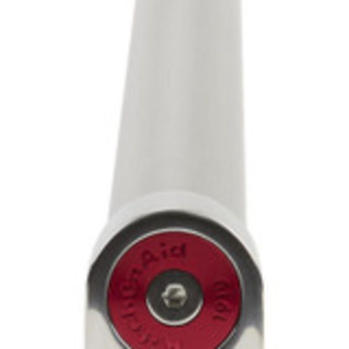 Ensemble de poignées pour réfrigérateur à portes françaises de 76 cm (30 po) avec médaillons rouges pour modèles à panneaux pré-installés KitchenAid W10782871 en Inox présenté par Corbeil Electroménager