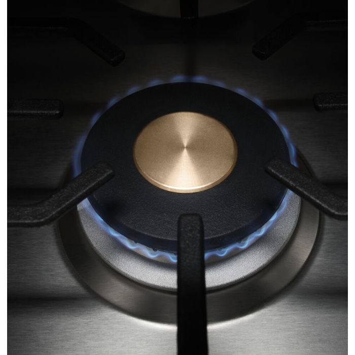Cooktop Monogram ZGU30RSLSS Gas 5 elements presented by Corbeil