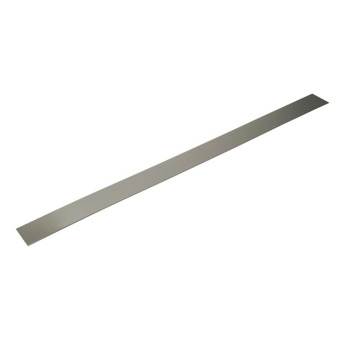 Panneau de plinthe de réfrigérateur Monogram ZKK60P en Inox présenté par Corbeil Electroménager