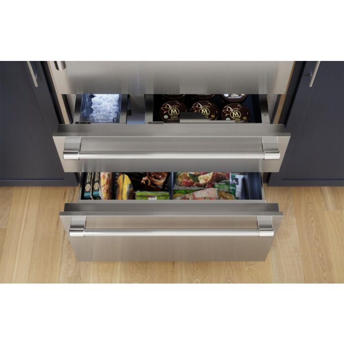 Refrigerator Thermador T36BB122SS Stainless  Capacity 18.8 cubic feet Bottom Freezer / Drawer   width 36 inches