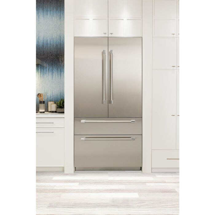 Refrigerator Thermador T42BT122NS Stainless  Capacity 23.1 cubic feet French Door   width 42 inches