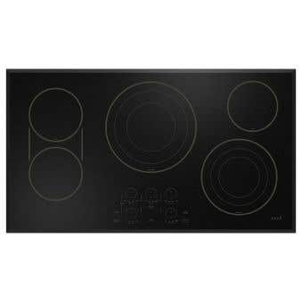 Cooktop GE Café CEP90361TBB Ceramic Glass 5 elements presented by Corbeil