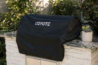 Coyote Housse de barbecue CCVR36-BI en Noir présenté par Corbeil Electroménager