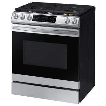 Samsung Cuisinière NX60T8511SS  Acier Inoxydable 5 bruleurs     Capacité 6 pieds cubes 18000 Watts  largeur 29 pouces